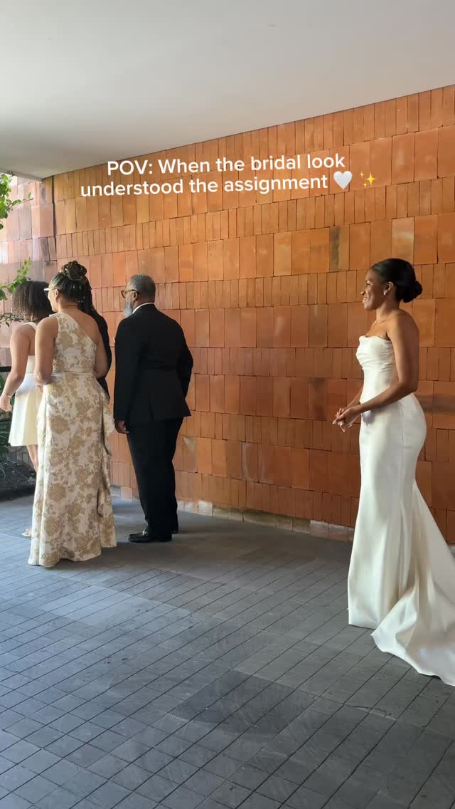 When the bridal look understood the assignment 🤍✨
A soft, elevated look that still feels like you — especially if you’re someone who barely wears makeup. The best reactions happen when your family sees you for the first time 🥹

Getting married in San Miguel de Allende? We specialize in natural to soft glam bridal beauty for destination brides from the US ✨

Inquire to reserve your wedding date 🤍

@kiara_myers_ 

#SanMiguelDeAllendeWedding #DestinationBride #SoftGlamBride #NaturalBridalMakeup #BrideToBe
