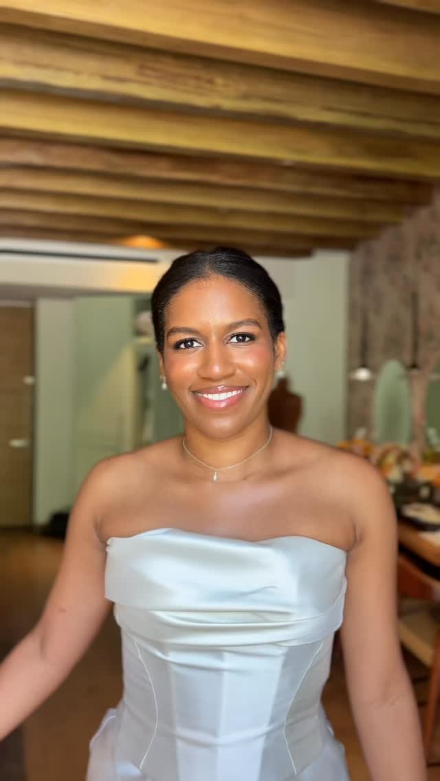 For the brides who don’t usually wear much makeup, our signature style is all about enhancing — never hiding ✨

Real skin, soft definition, effortless glow… just the most elevated version of you. Because your bridal look should still feel familiar when you look in the mirror 🤍

If you’re looking for a bridal makeup artist who keeps your beauty natural, timeless, and true to you, we’d love to be part of your day ✨ Send us a message to inquire about your wedding date.

#DestinationBride #NaturalBridalMakeup #SoftGlamBride #SanMiguelDeAllendeWedding #BridalBeautyExpert