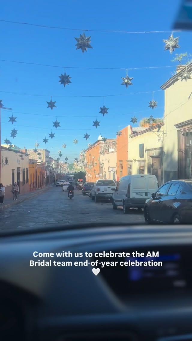 This is the team behind every AM Bridal service ✨

The talent, the dedication, and the heart behind every client experience.

Our end-of-year gathering was a moment to celebrate our artists 🤍

Thank you for your artistry, your commitment, and the glow you bring to this team.